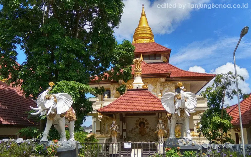 Vihara Buddha Guna Bali